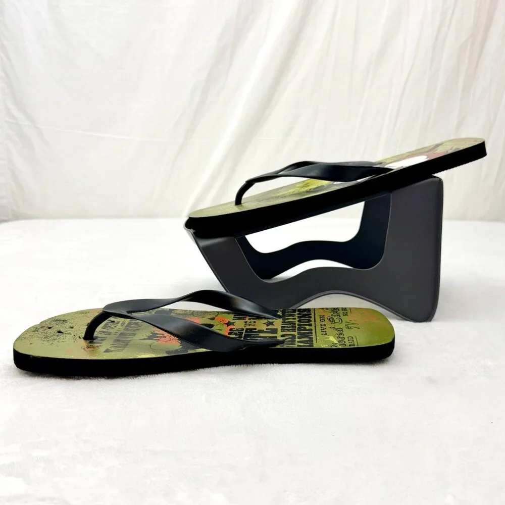 Disney Mickey Mouse Peg Leg Pete Boxing Flip Flops Men Size 12 Green